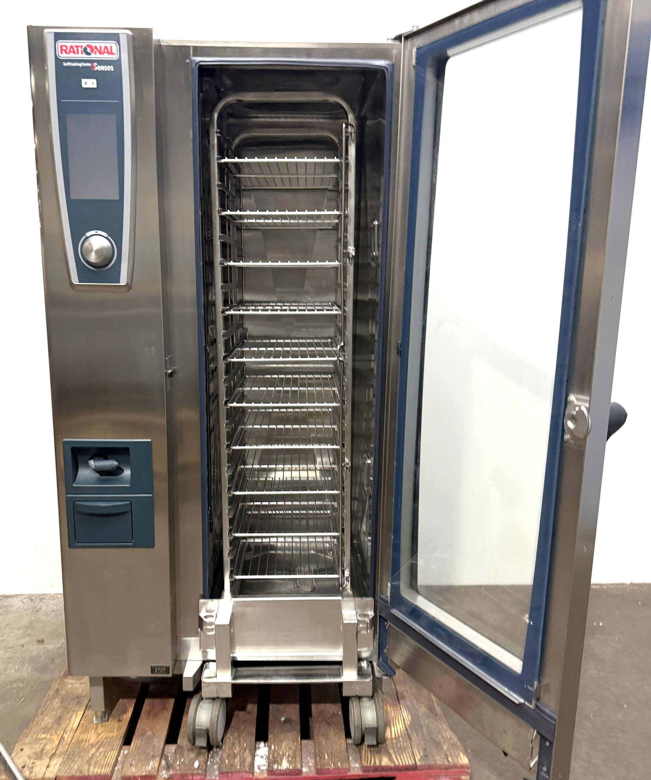 Rational SCCWE201G Natural Gas 20 pan, half size Combi oven (Refurbished w/WARRANTY) - Image 3