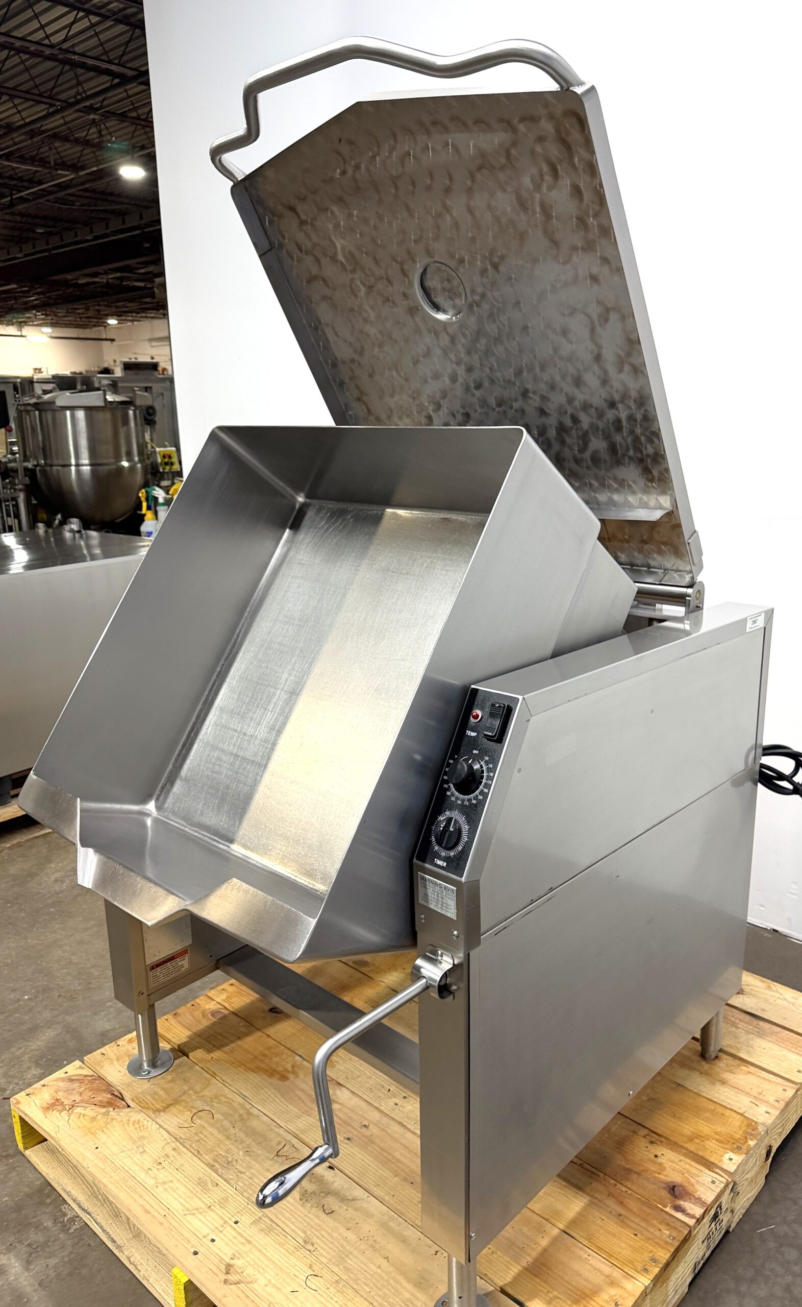 Market Forge 30 Gallon, Natural gas, Power tilt, Braising pan (Refurbished w/WARRANTY) - Image 2