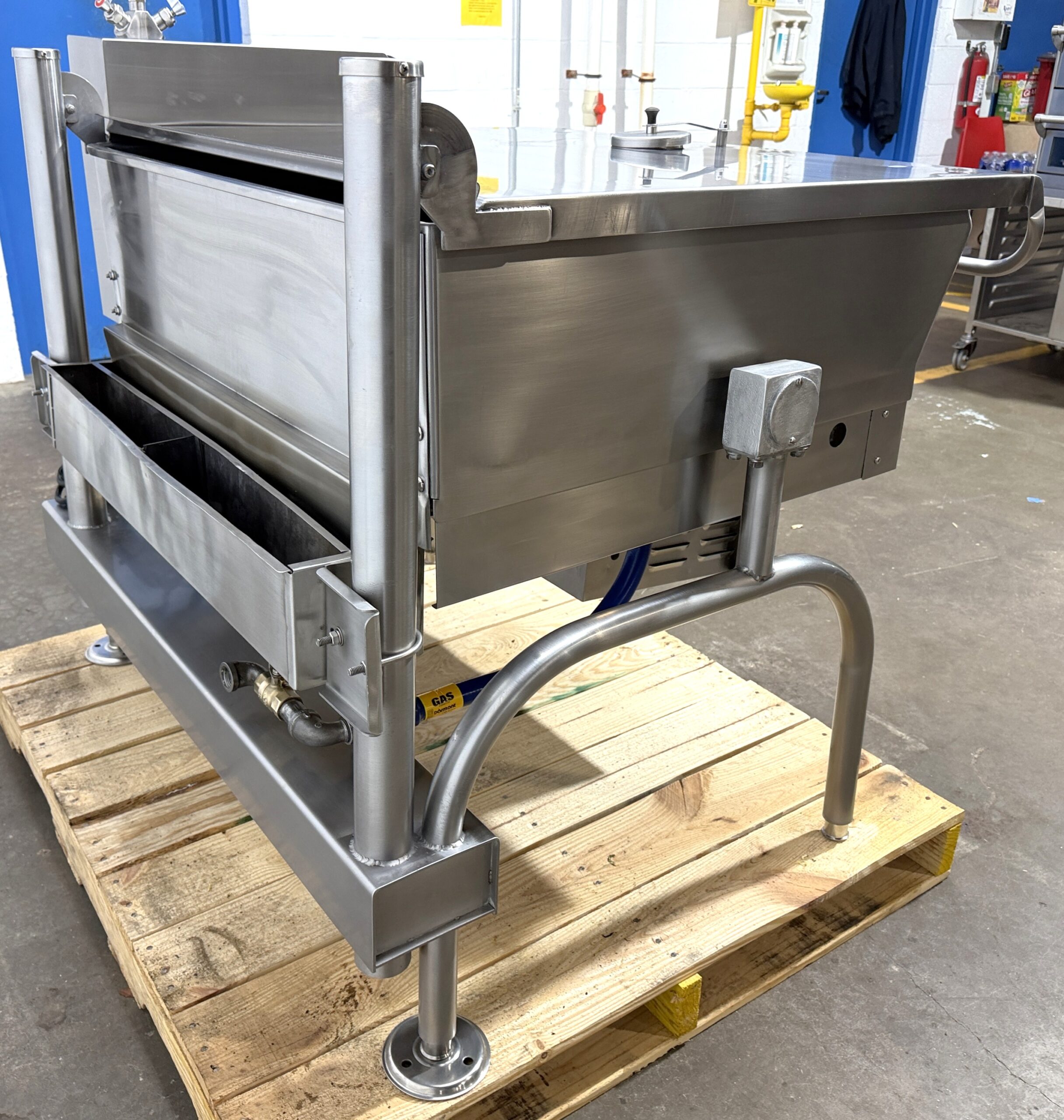 2019 Cleveland 40 gallon, Natural gas, Braising pan w/ Power Tilt (Refurbished w/Warranty) - Image 11