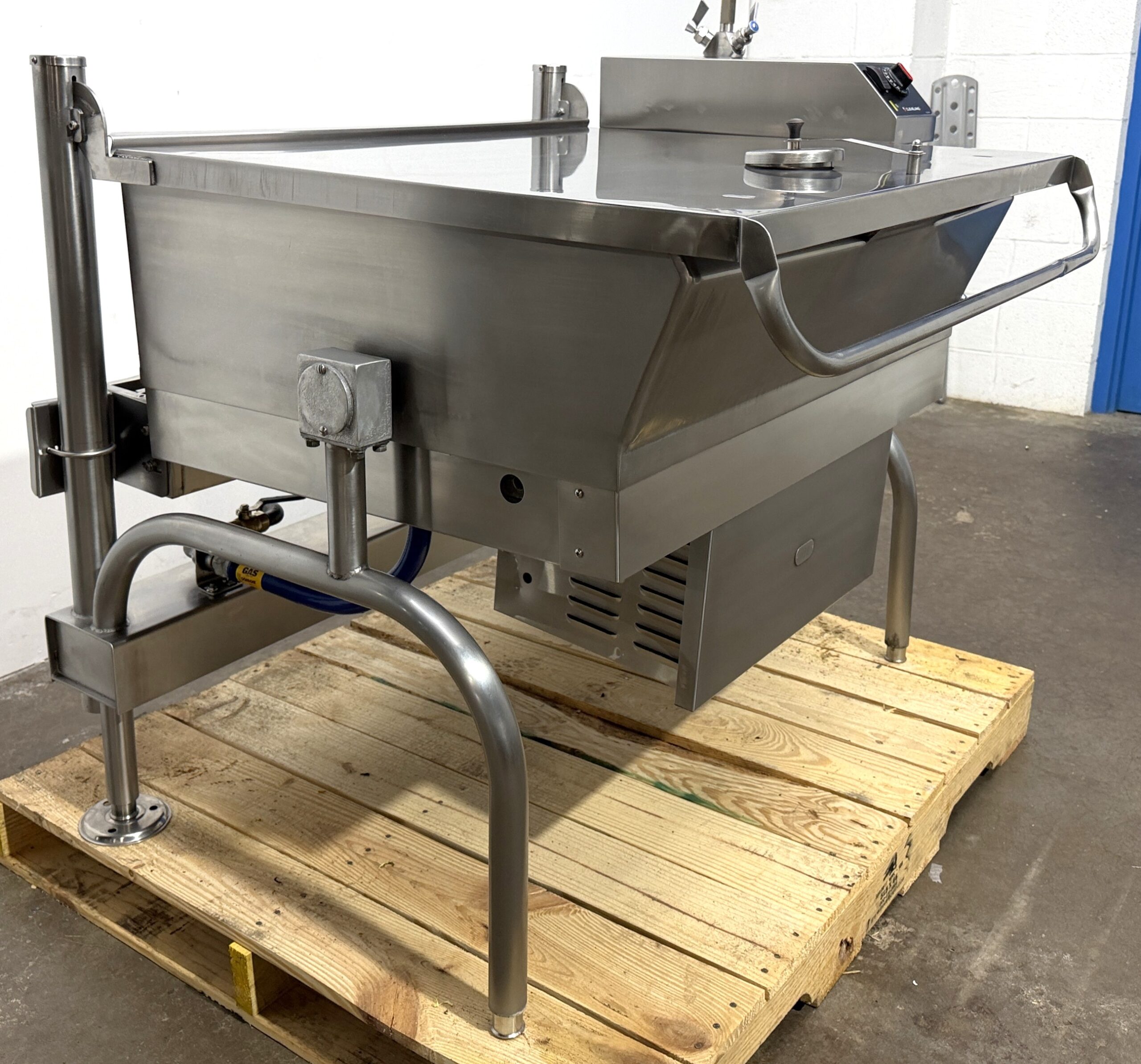 2019 Cleveland 40 gallon, Natural gas, Braising pan w/ Power Tilt (Refurbished w/Warranty) - Image 9