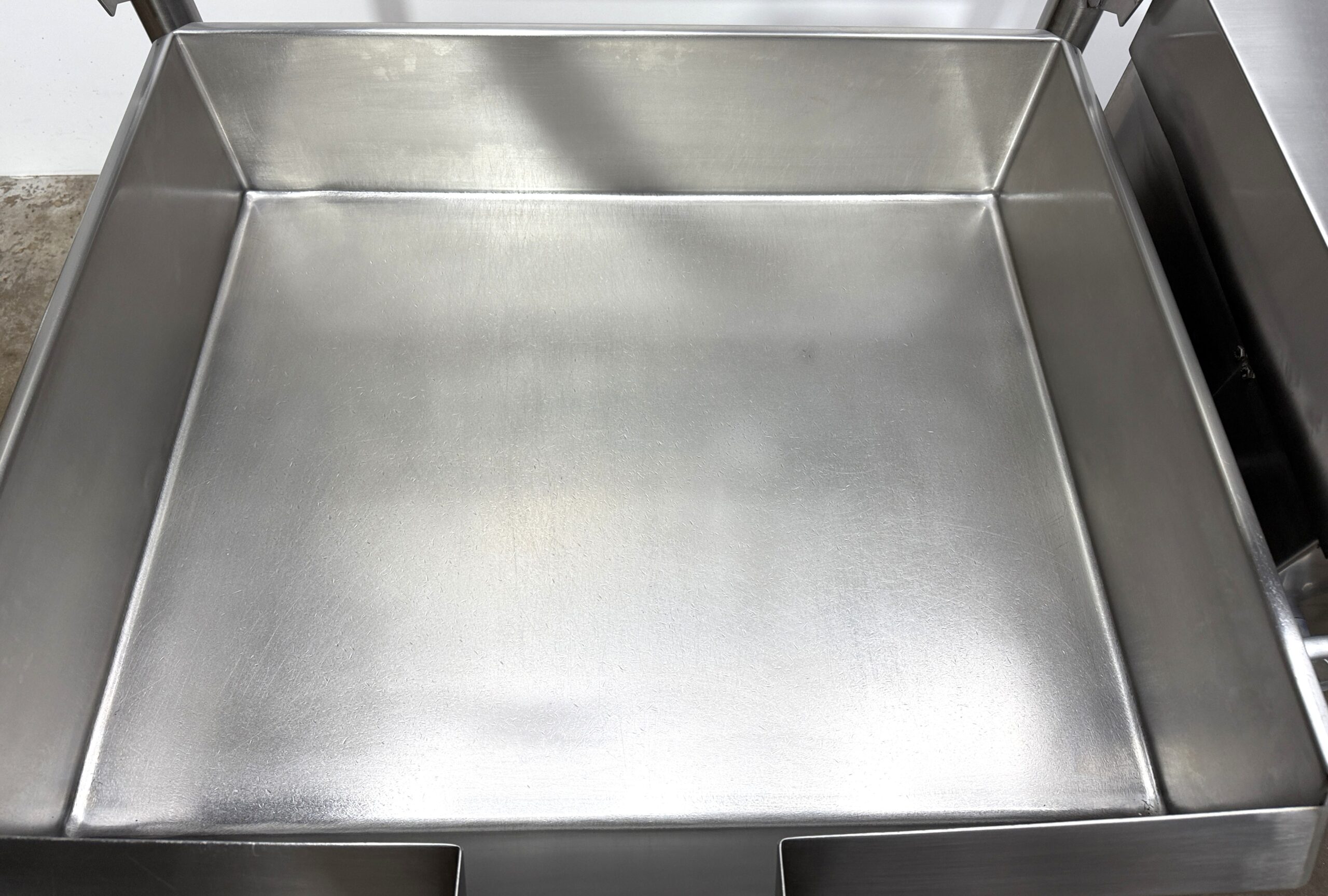 2019 Cleveland 40 gallon, Natural gas, Braising pan w/ Power Tilt (Refurbished w/Warranty) - Image 6