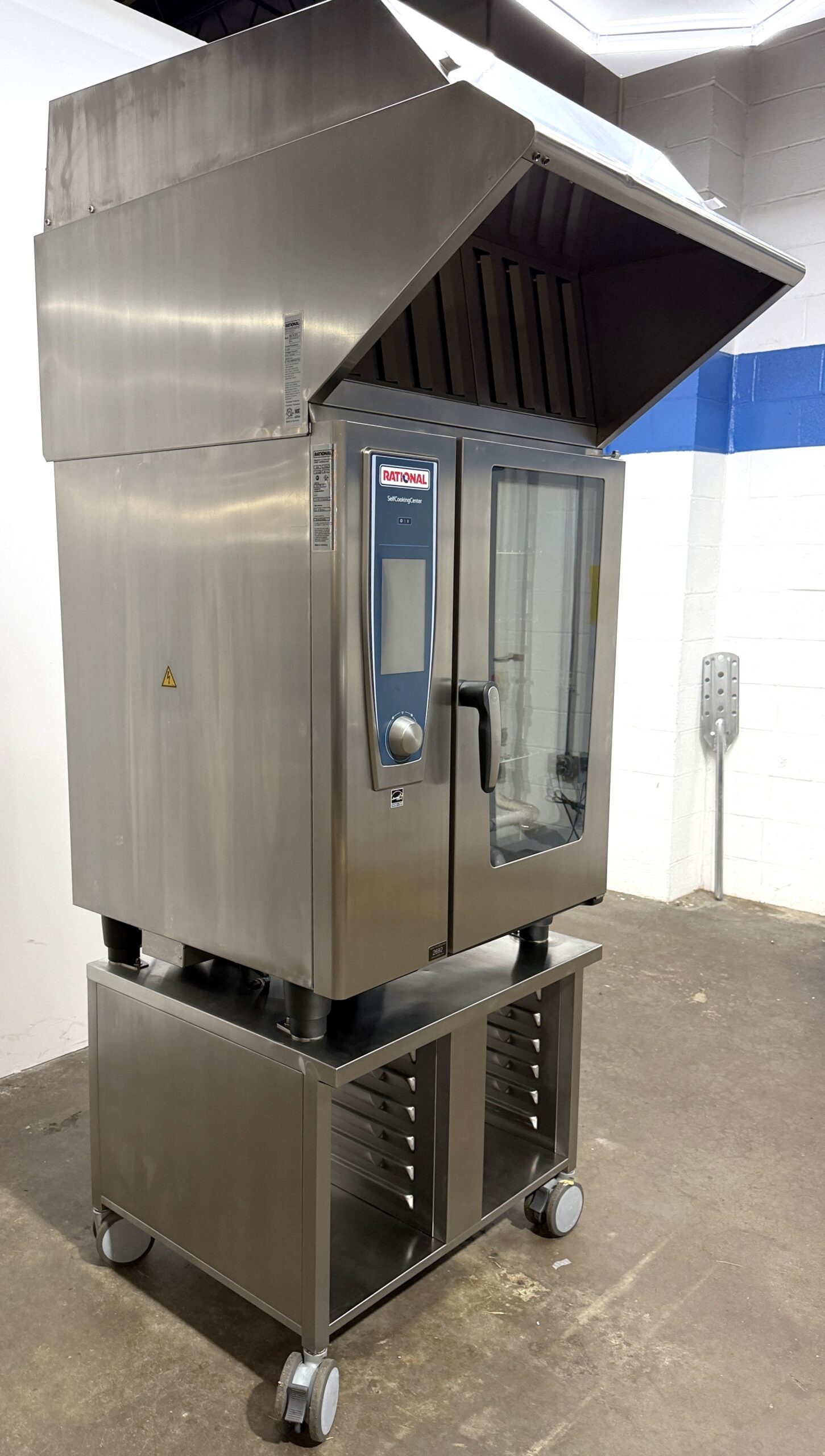 Rational 10 pan, half size, Electric, combi w/Stand & Hood (Refurb w/WARRANTY) - Image 6