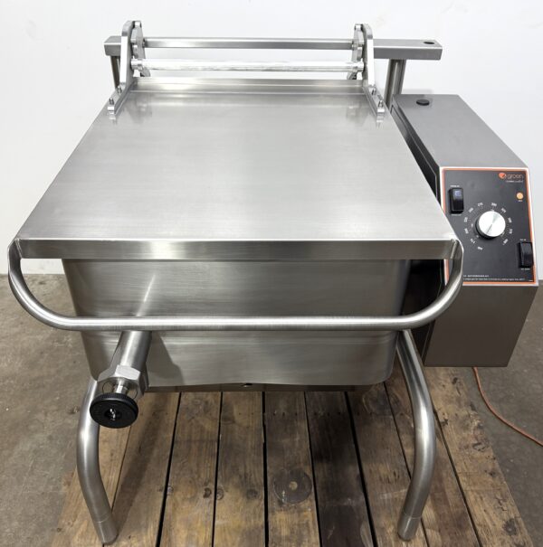 Groen BPP-30GC … 30 Gal. Natural Gas, Power tilt, Braising Pan (Refurbished w/WARRANTY)
