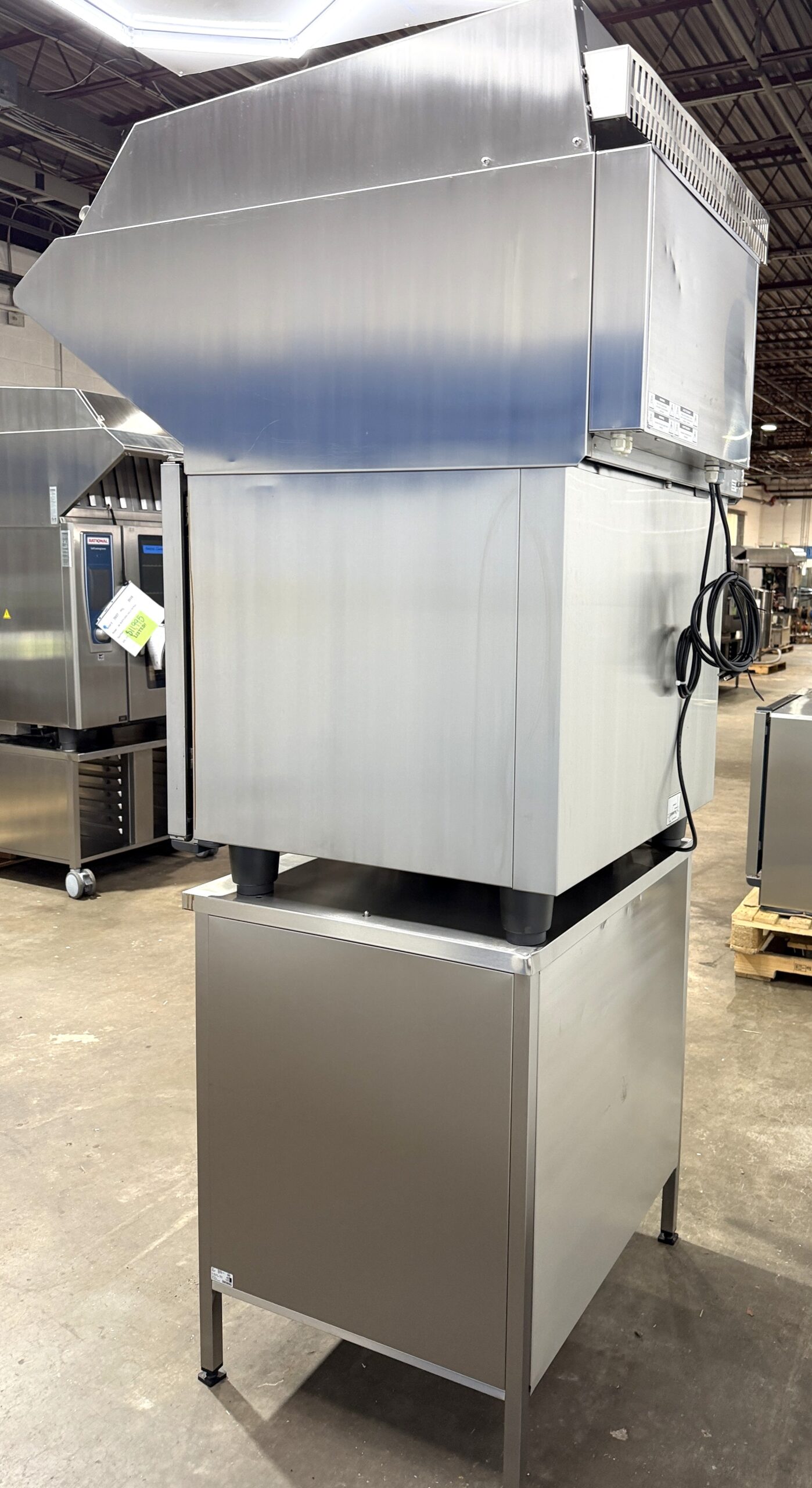 Rational 6 pan, half size, electric combi w/ UVP Hood & Stand (Refurbished w/Warranty) - Image 9